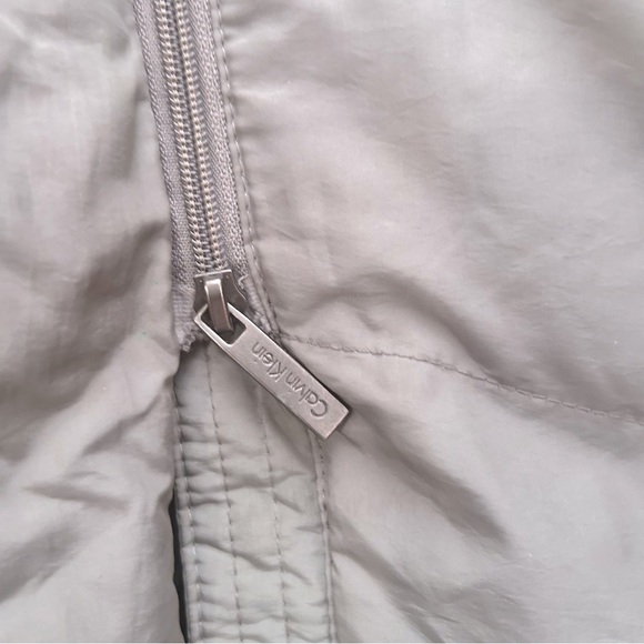 CALVIN KLIEN High Neck Puffer Coat - Picture 6 of 6